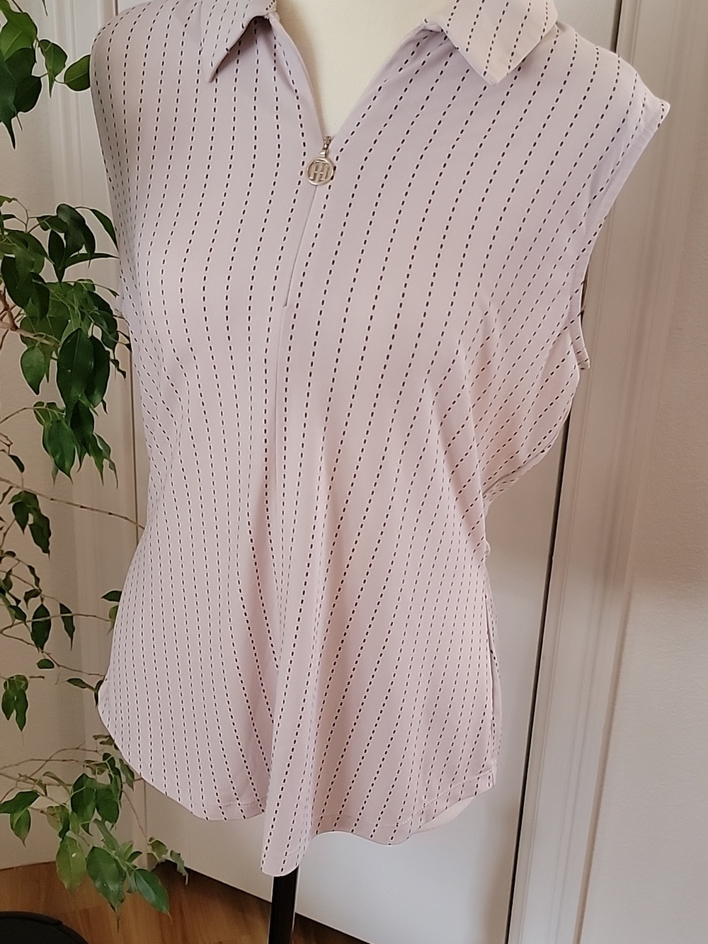 Tommy Hilfiger 3/4 Zip Polo Tank Shirt with Pinstripes - Sz M-L